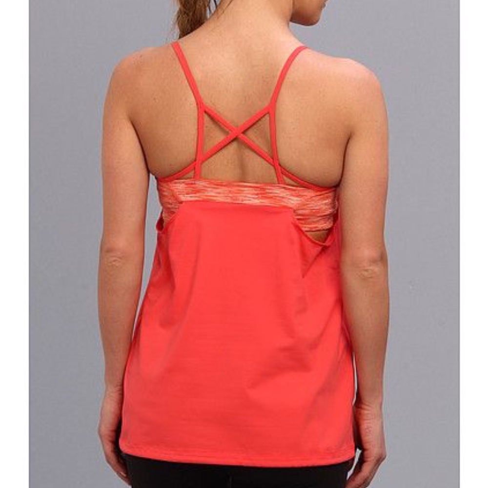 nwt LUCY yoga flow tunic tank with bra L (H4)
